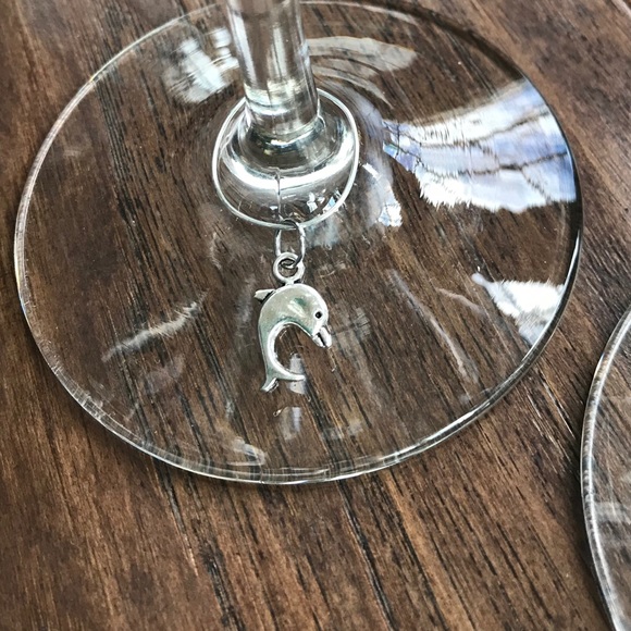 Dolphin wine glass charms- 4-pc set - Picture 3 of 7